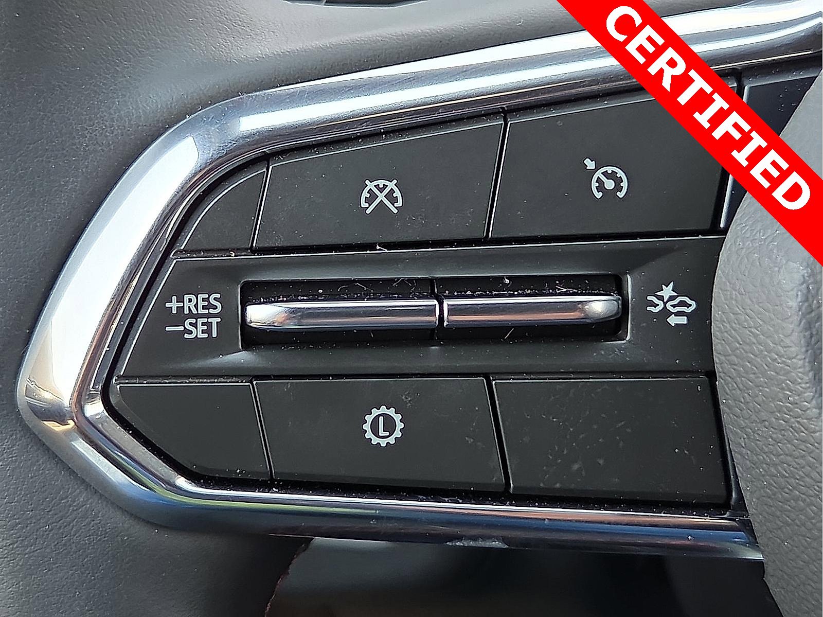 Used 2025 Chevrolet Suburban RST w/ RST Capability Package image 20