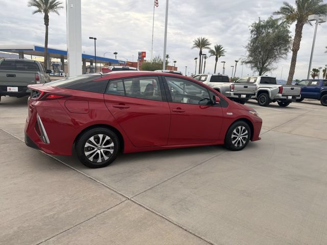 Certified 2020 Toyota Prius Prime XLE w/ Carpet Mat Package FWD image 4