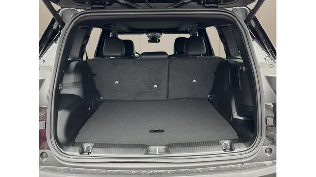 New 2026 Jeep Cherokee Overland image 14