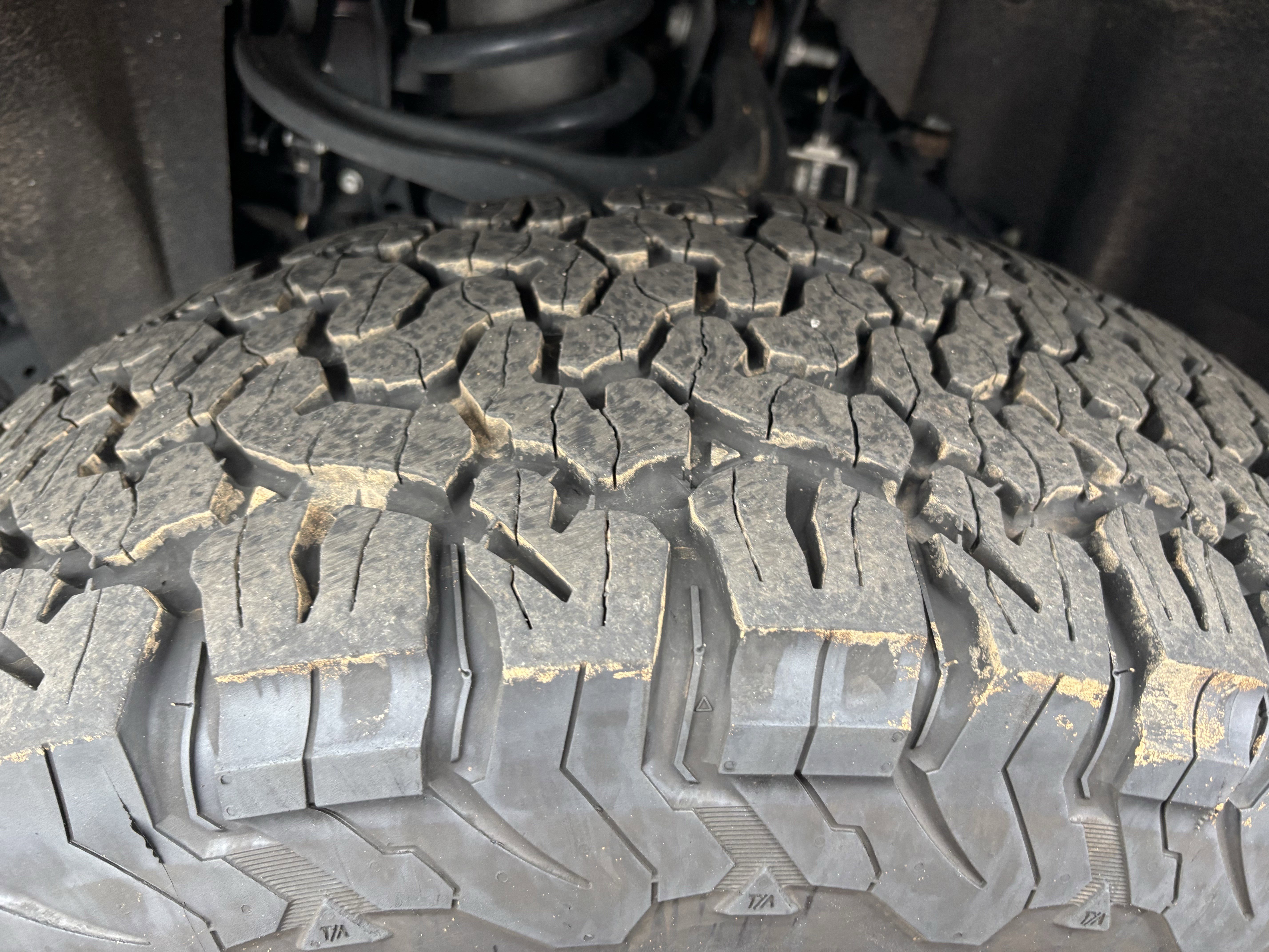 Used 2024 Ford Bronco Raptor w/ Interior Carbon Fiber Pack 6 image 26