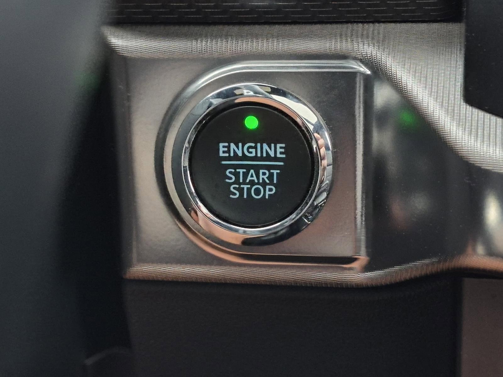 Used 2023 Ford F150 Raptor w/ Raptor Carbon Fiber Package image 26