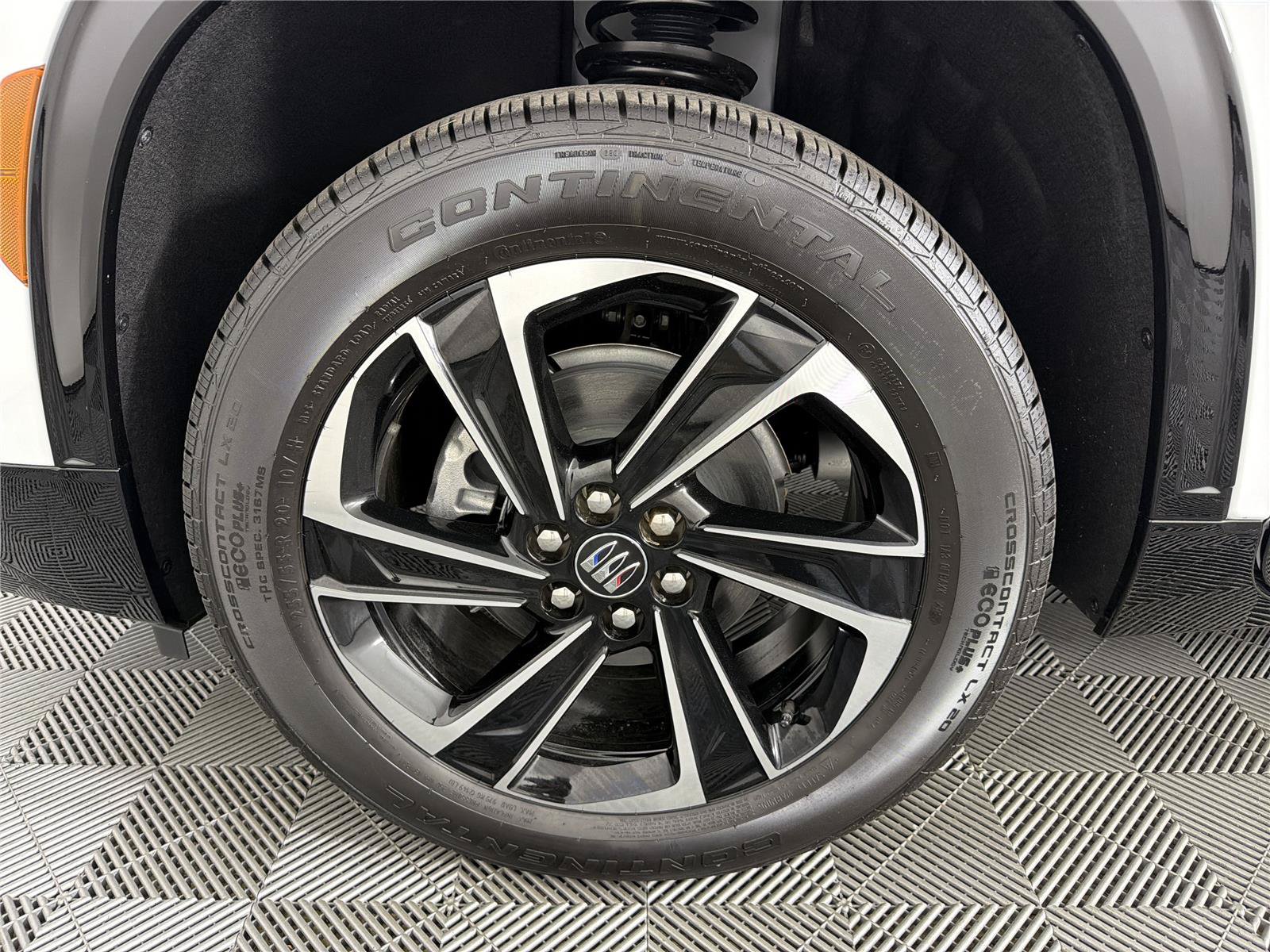 New 2026 Buick Enclave Sport Touring w/ Power Package FWD image 9