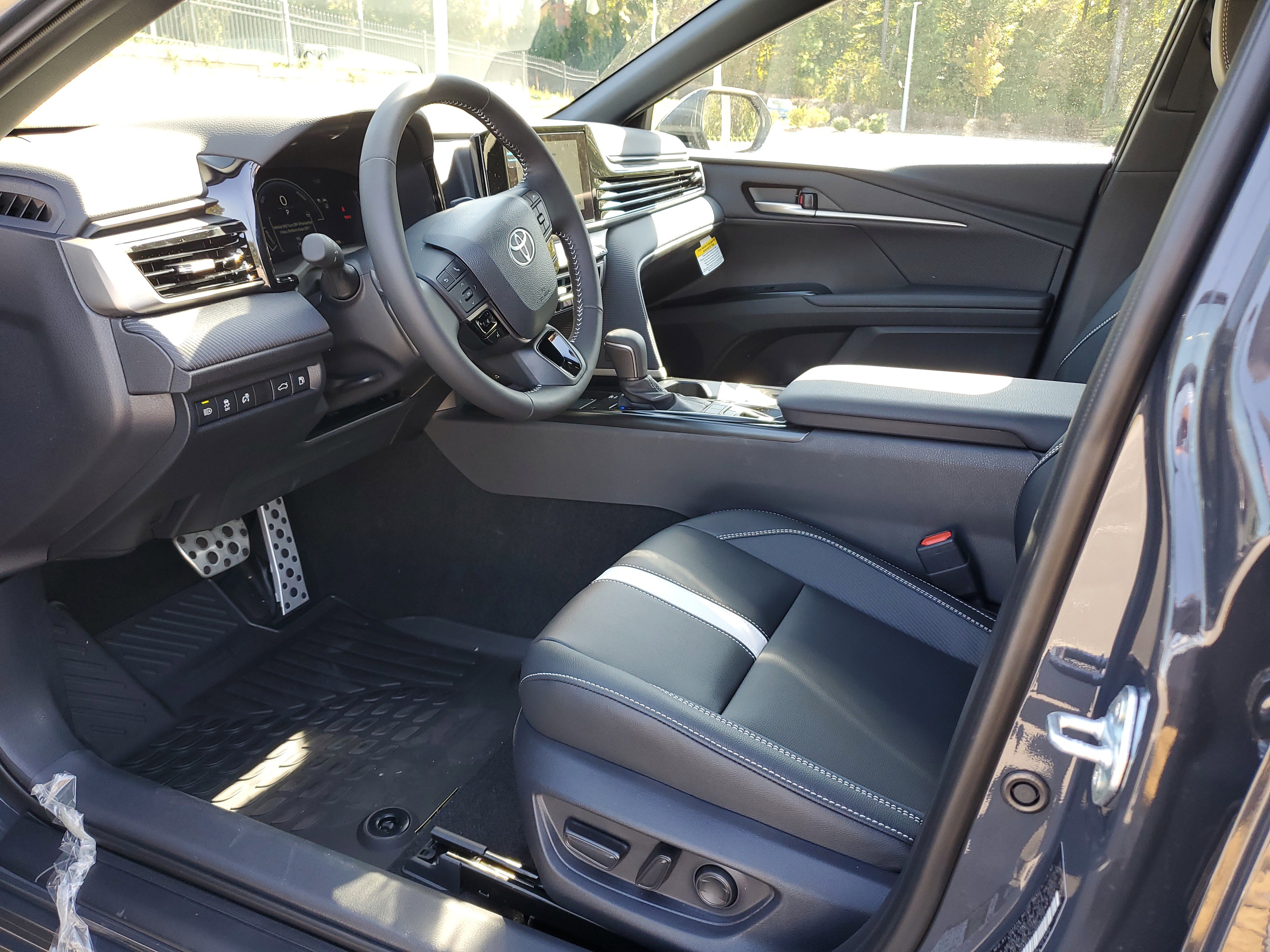 New 2026 Toyota Camry SE image 17