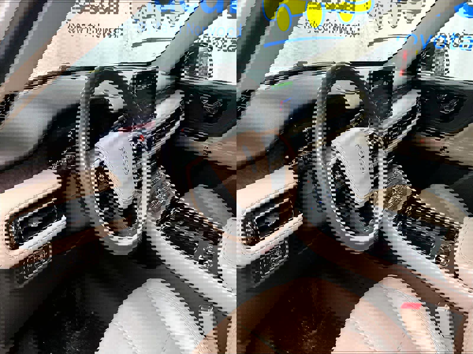 Used 2022 Lincoln Aviator Reserve w/ Elements Package Plus image 8