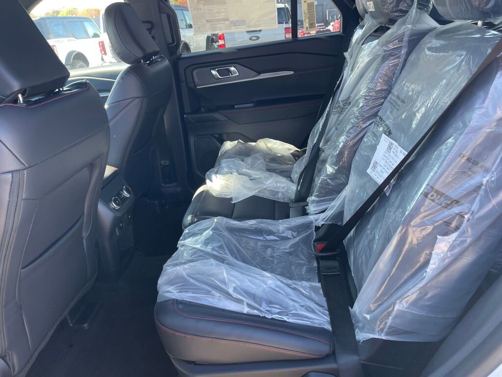 New 2026 Ford Explorer ST-Line image 13