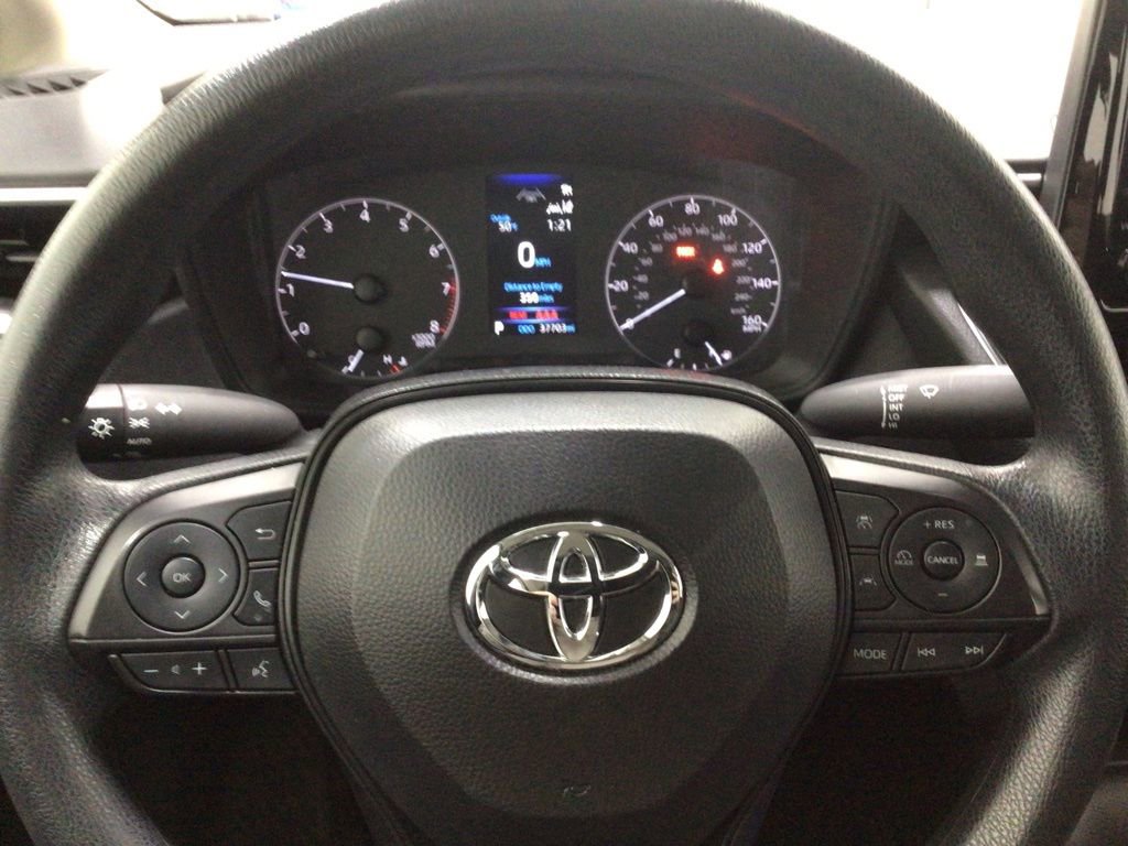 Used 2024 Toyota Corolla LE w/ LE Convenience Package image 11