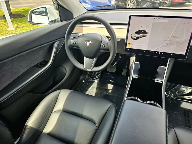 Used 2021 Tesla Model Y Long Range AWD/4WD image 26