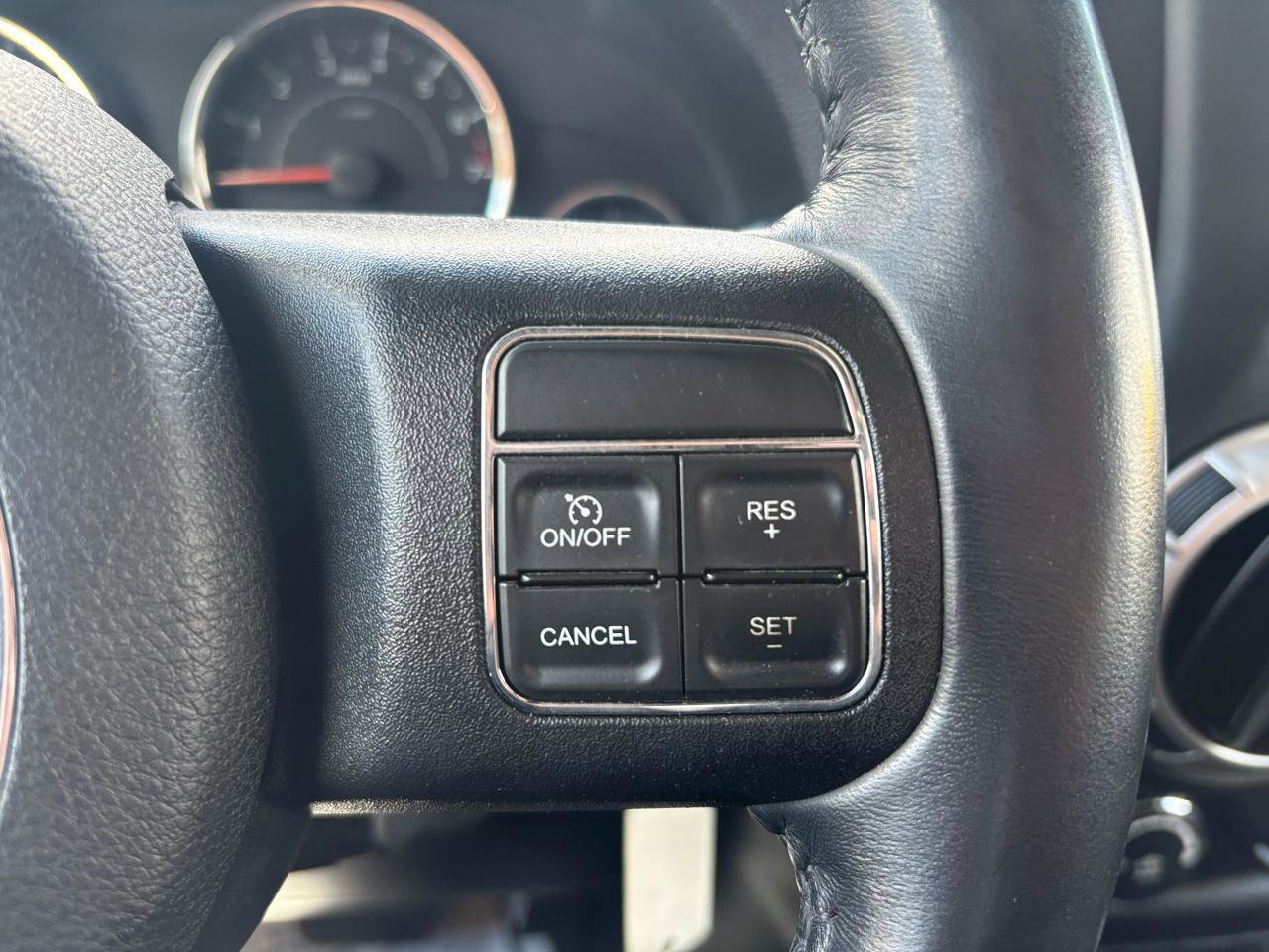 Used 2016 Jeep Wrangler Unlimited Sahara w/ Dual Top Group AWD/4WD image 18