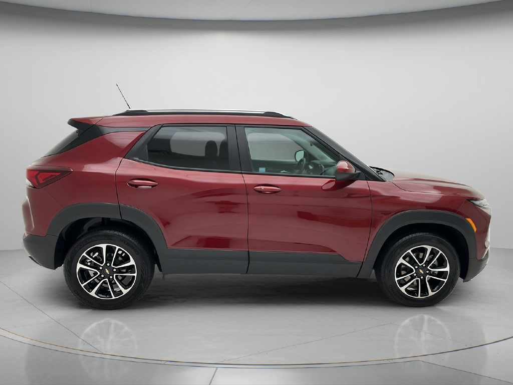 Used 2024 Chevrolet TrailBlazer LT AWD/4WD image 6
