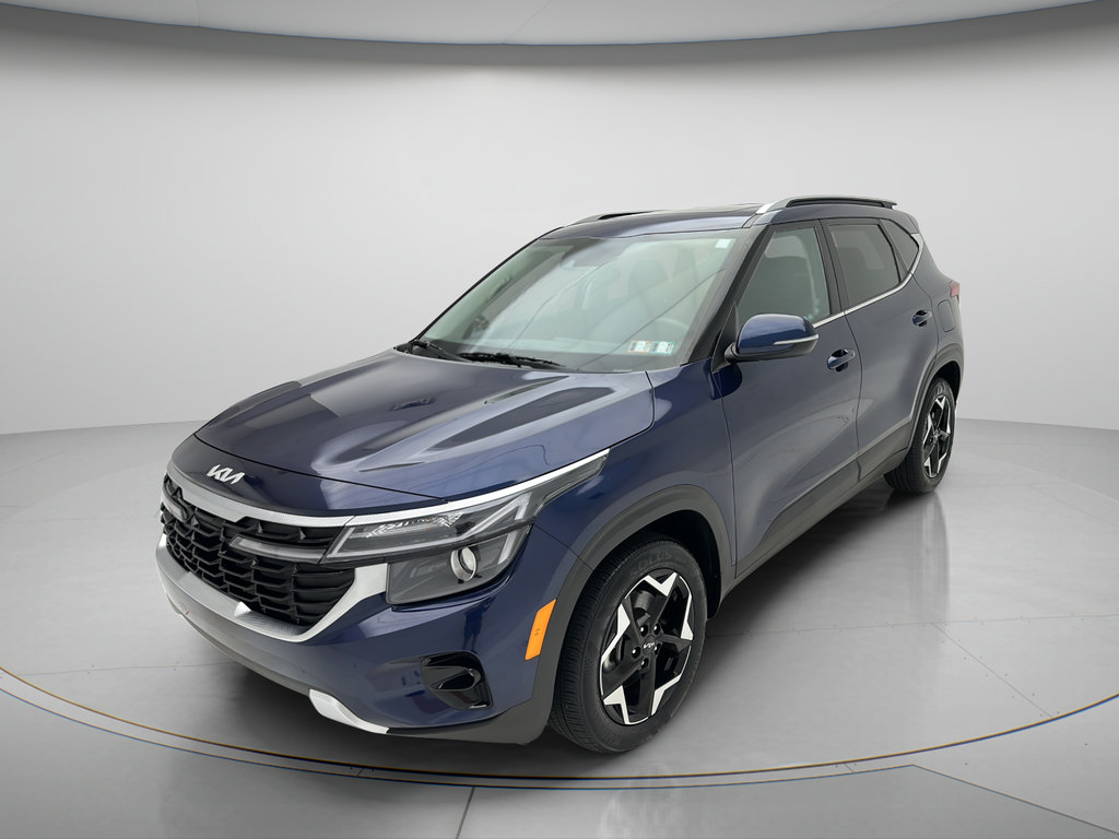 Used 2024 Kia Seltos EX AWD/4WD image 3
