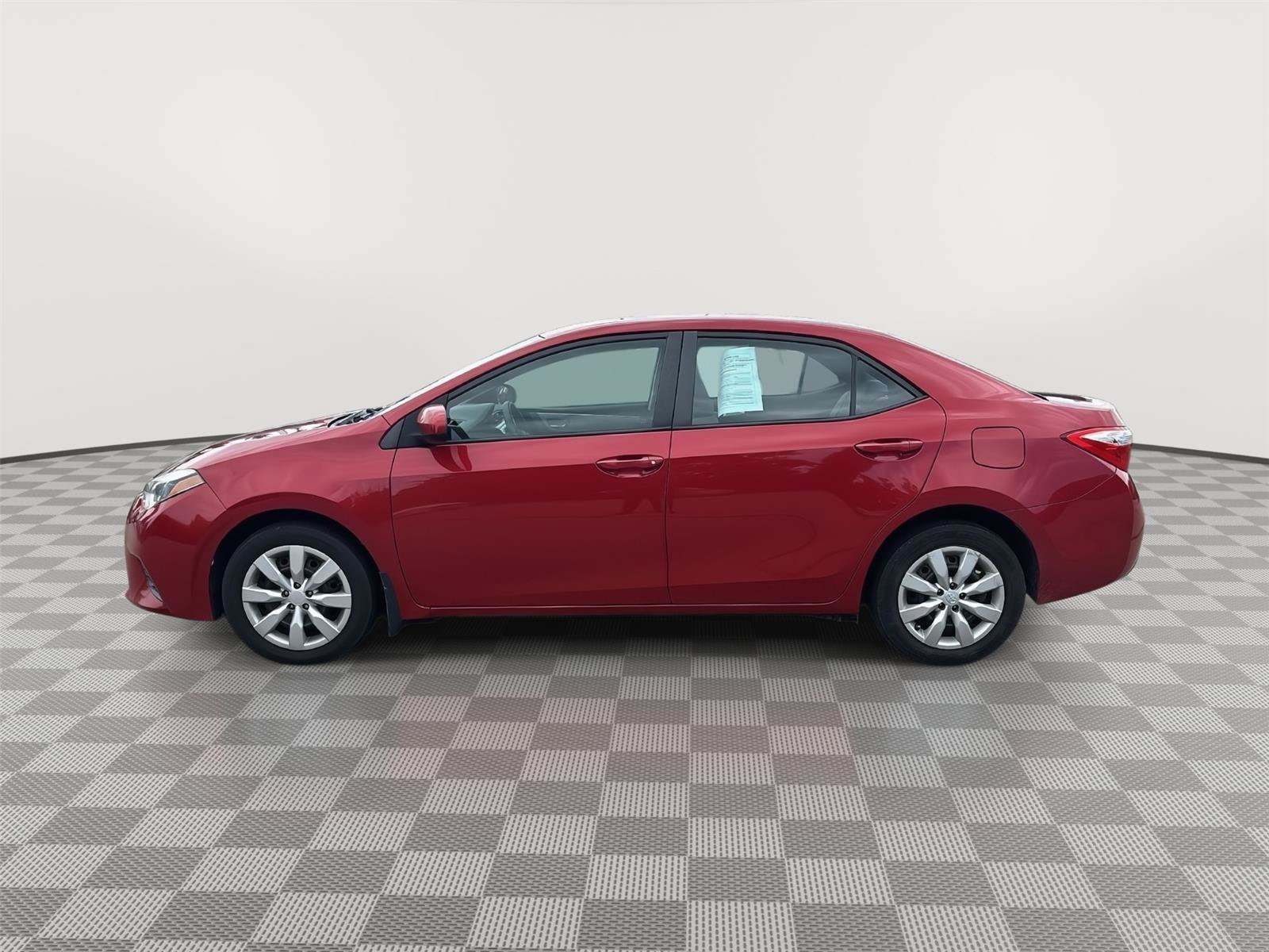 Used 2016 Toyota Corolla LE FWD image 27