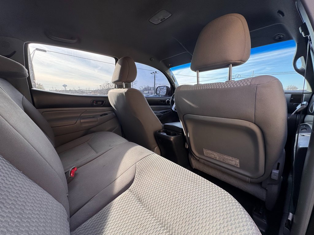 Used 2014 Toyota Tacoma PreRunner w/ SR5 Package image 20