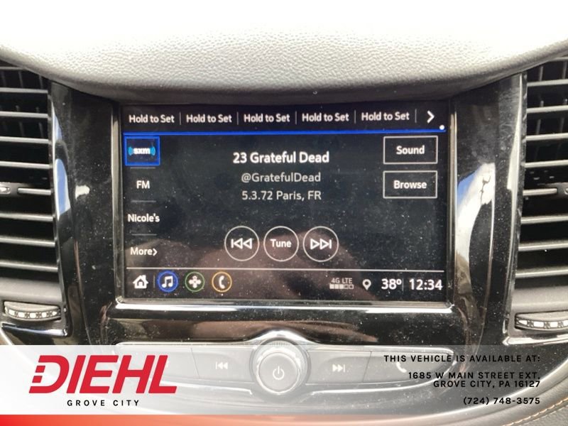 Used 2018 Chevrolet Trax LT w/ LT Convenience Package image 25