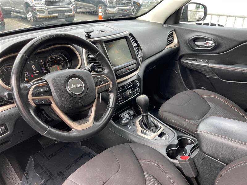 Used 2016 Jeep Cherokee 75th Anniversary image 27