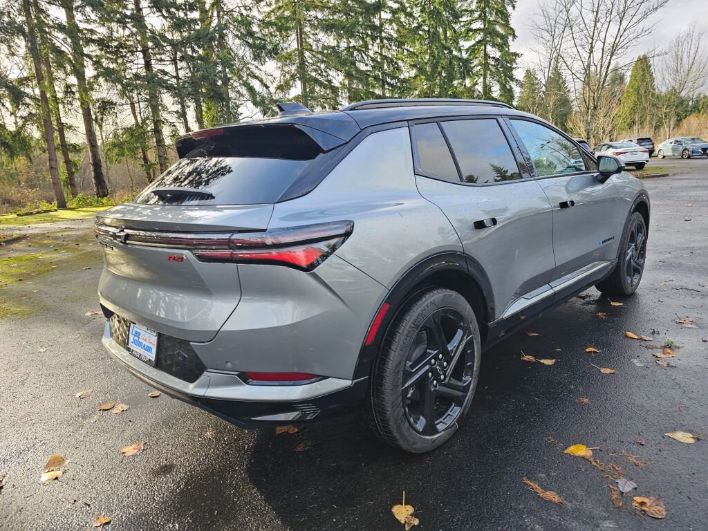 New 2026 Chevrolet Equinox EV RS AWD/4WD image 5