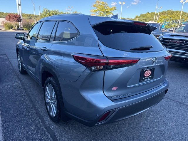 Used 2020 Toyota Highlander Limited image 7