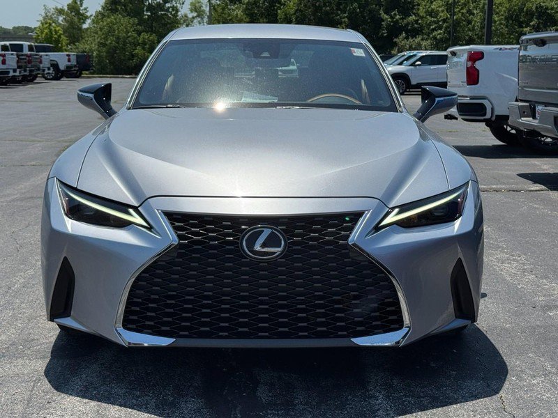 Used 2021 Lexus IS 300 w/ Accessory Package RWD image 9