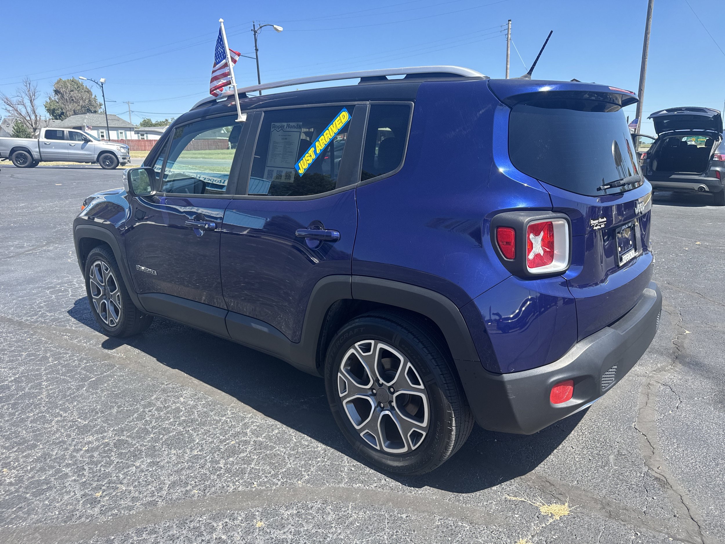 Used 2017 Jeep Renegade Limited FWD image 9
