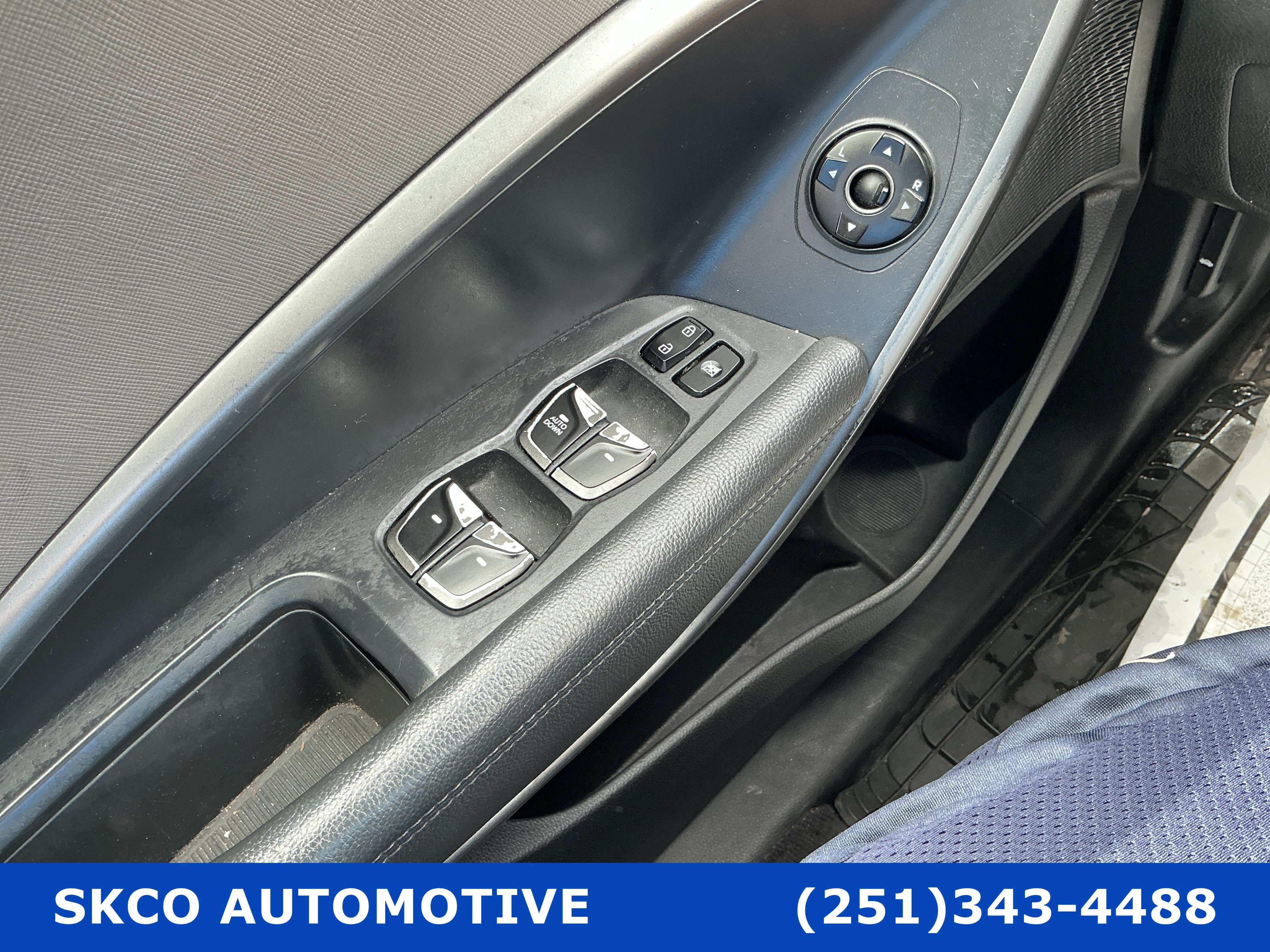 Used 2018 Hyundai Santa Fe Sport FWD image 22