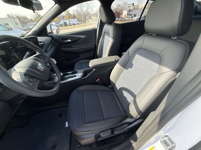 New 2026 Buick Envista Preferred FWD image 11
