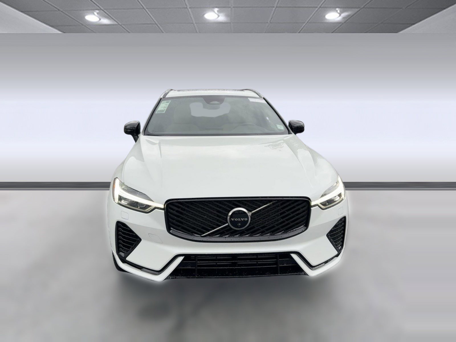New 2026 Volvo XC60 T8 Plus w/ Protection Package Premier image 6