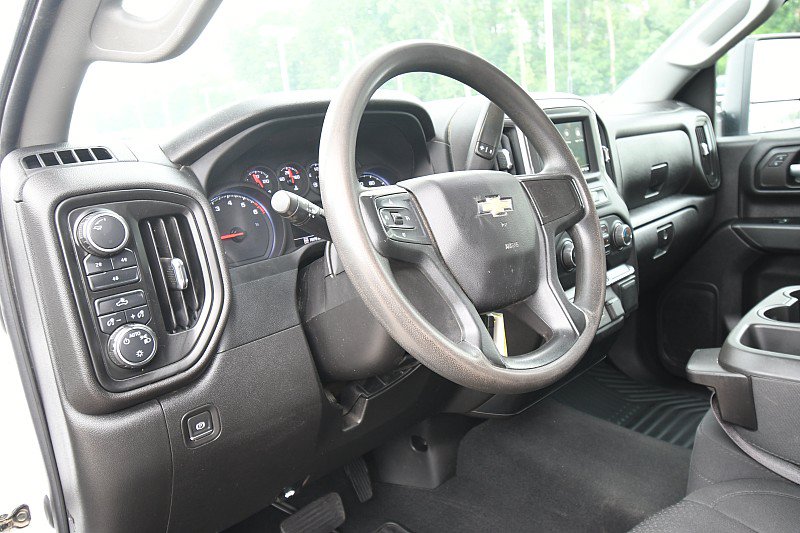 Used 2022 Chevrolet Silverado 2500 Custom AWD/4WD image 11