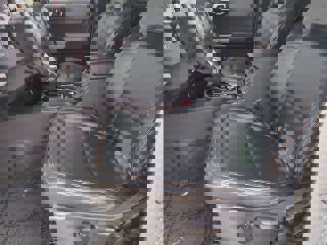 Used 2021 Ford Bronco Badlands w/ Sasquatch Package image 16