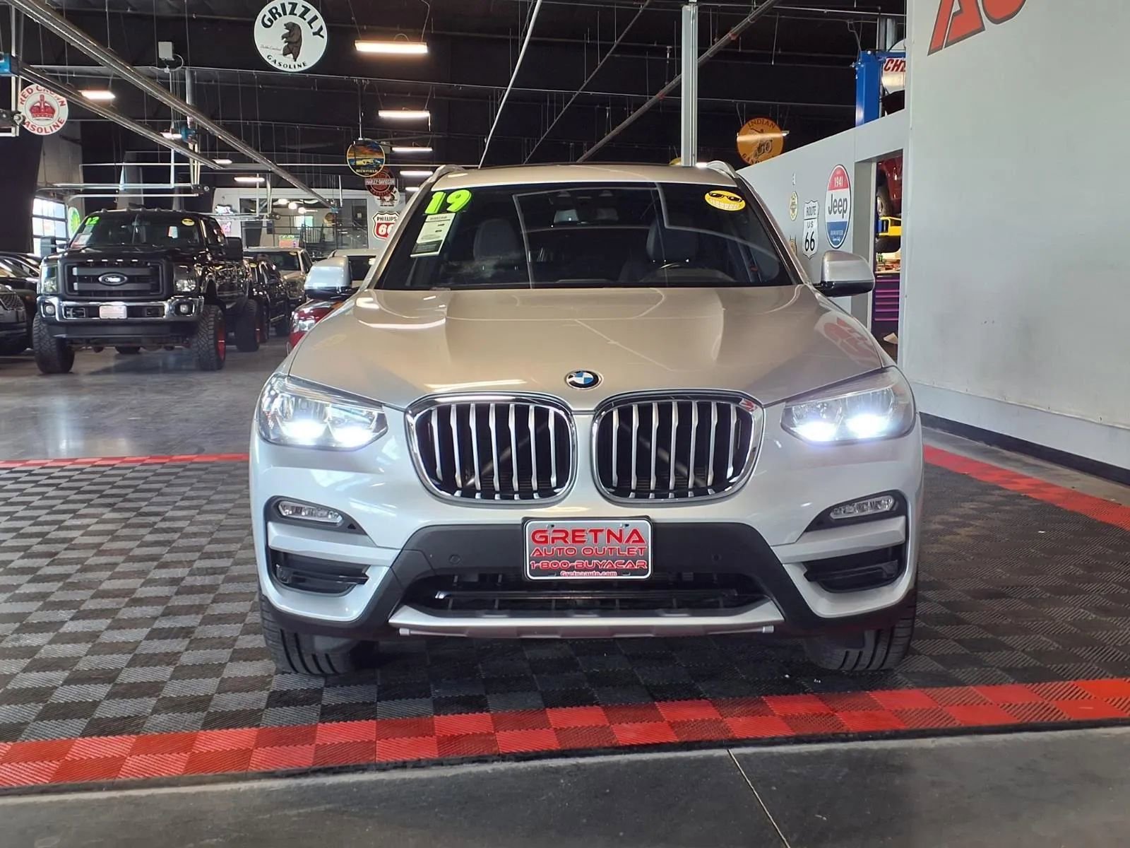 Used 2019 BMW X3 xDrive30i w/ Driving Assistance Package AWD/4WD image 2