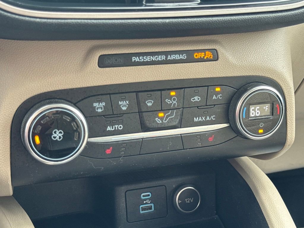 Used 2020 Ford Escape SE image 43