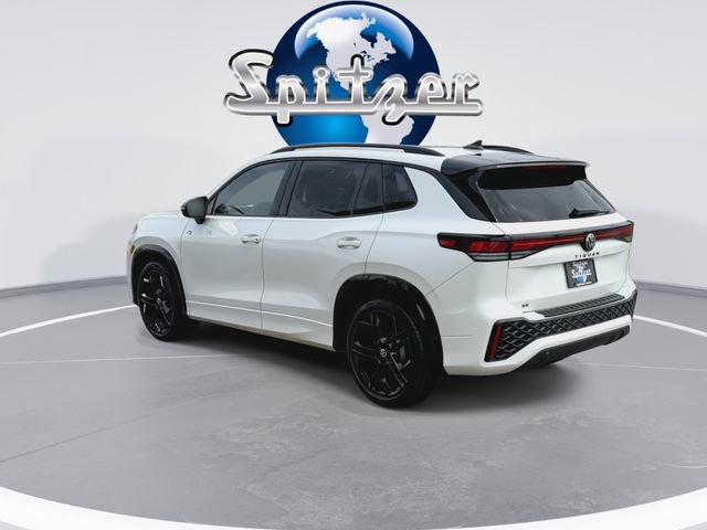New 2026 Volkswagen Tiguan SE R-Line FWD image 2