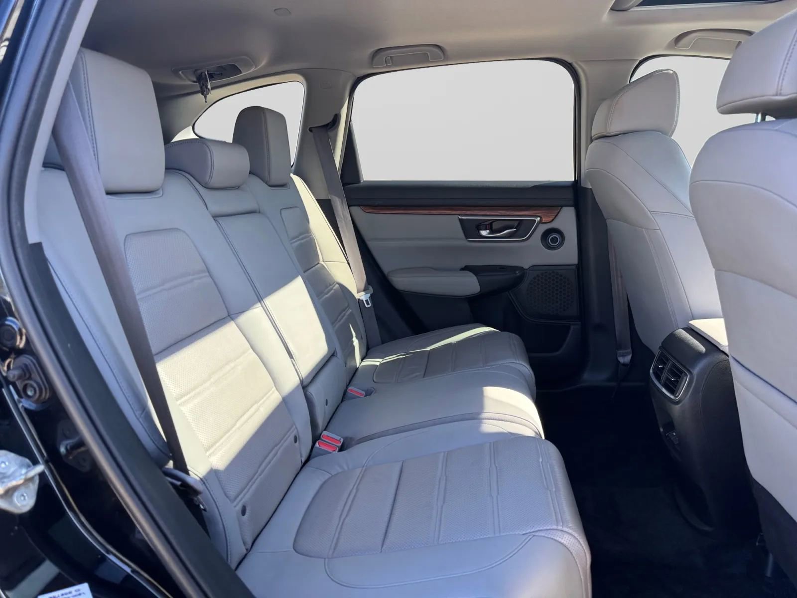 Used 2020 Honda CR-V Touring image 33