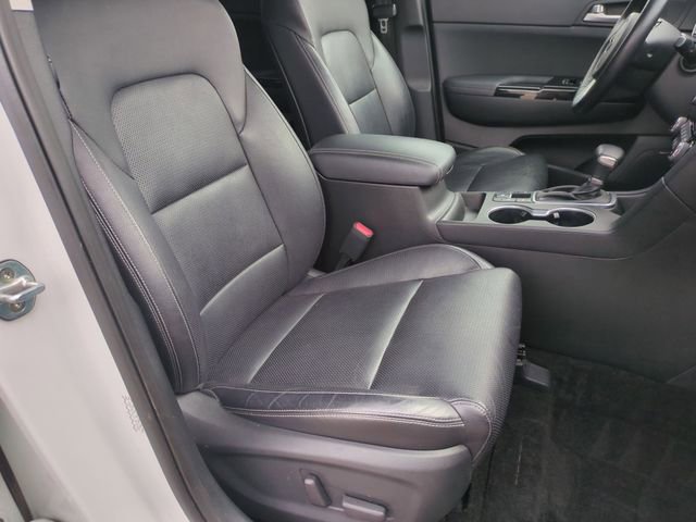 Used 2020 Kia Sportage EX w/ Option Group 15 image 18