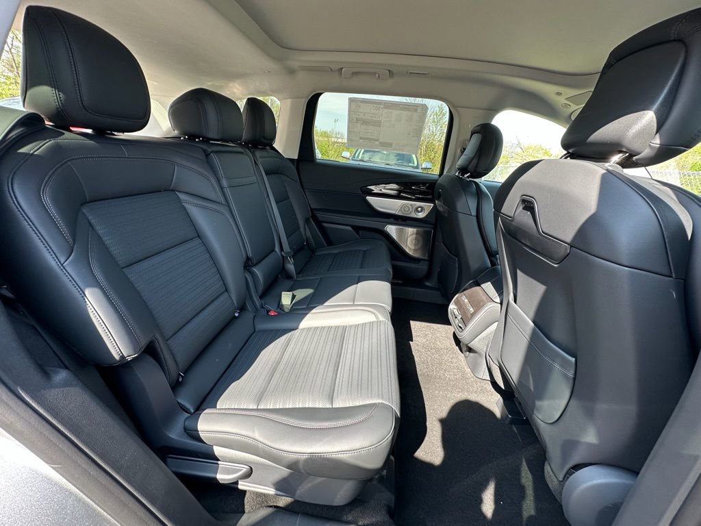 New 2026 Lincoln Nautilus Reserve AWD/4WD image 25