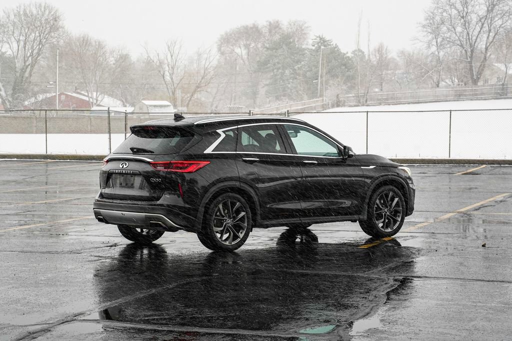 Used 2019 INFINITI QX50 Essential w/ Sensory Package image 5