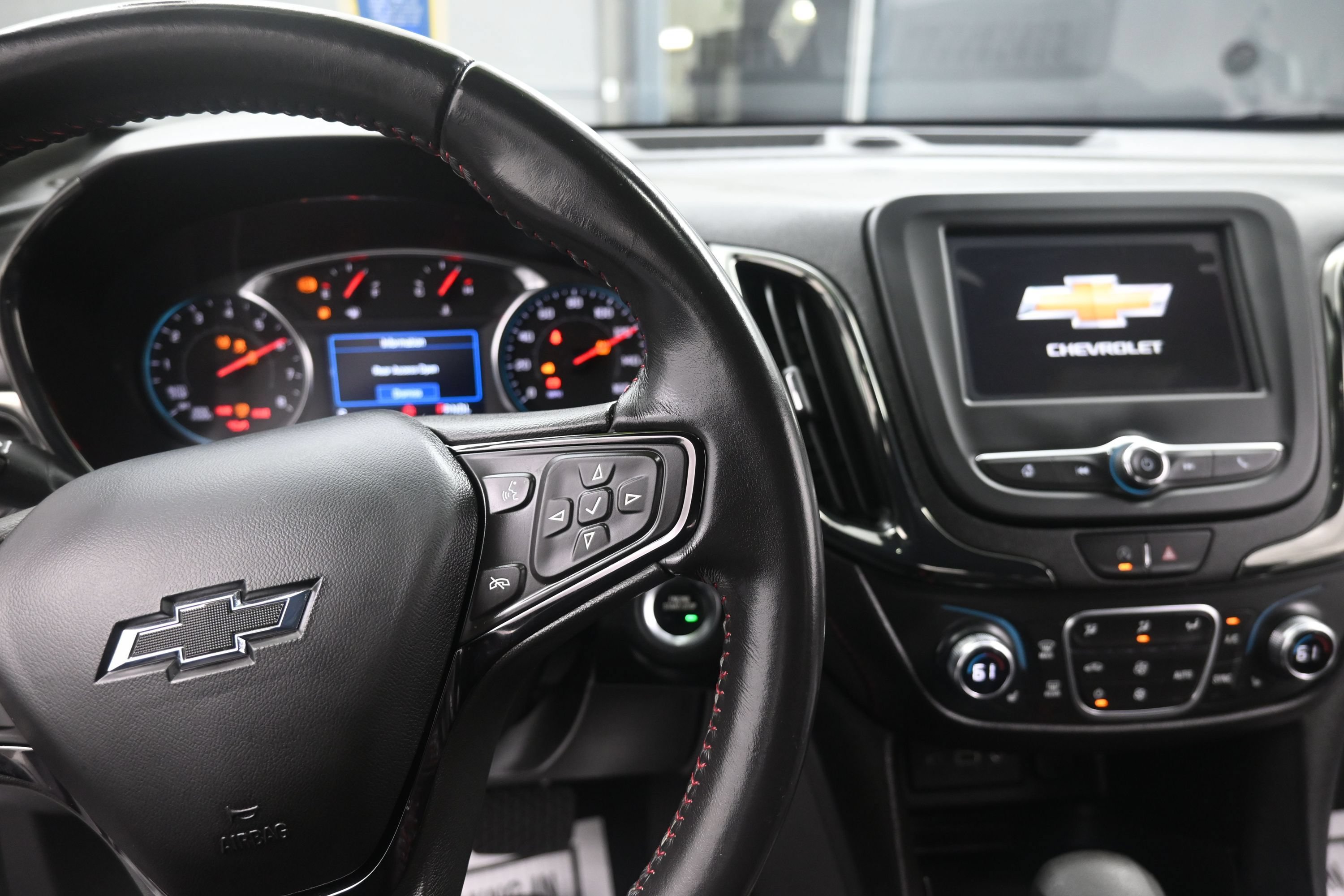 Used 2022 Chevrolet Equinox RS AWD/4WD image 26