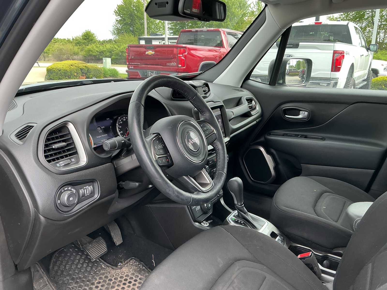 Used 2022 Jeep Renegade Latitude w/ Convenience Group AWD/4WD image 17