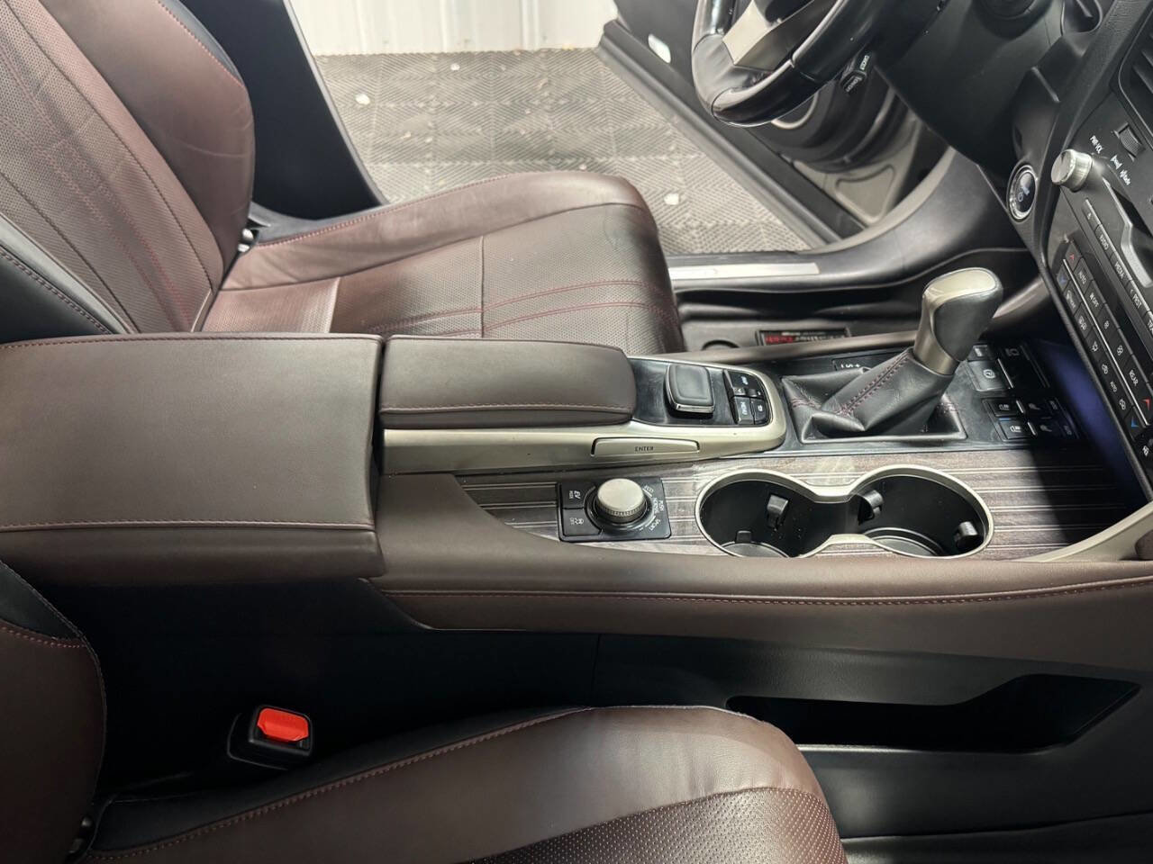 Used 2018 Lexus RX 450hL Luxury w/ Accessory Package image 24