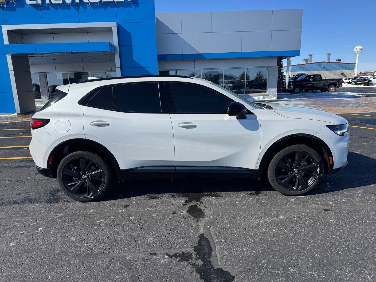 Used 2023 Buick Envision Preferred w/ Sport Touring Package image 2