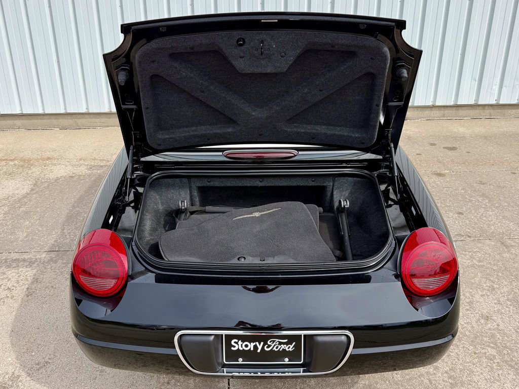 Used 2002 Ford Thunderbird image 14