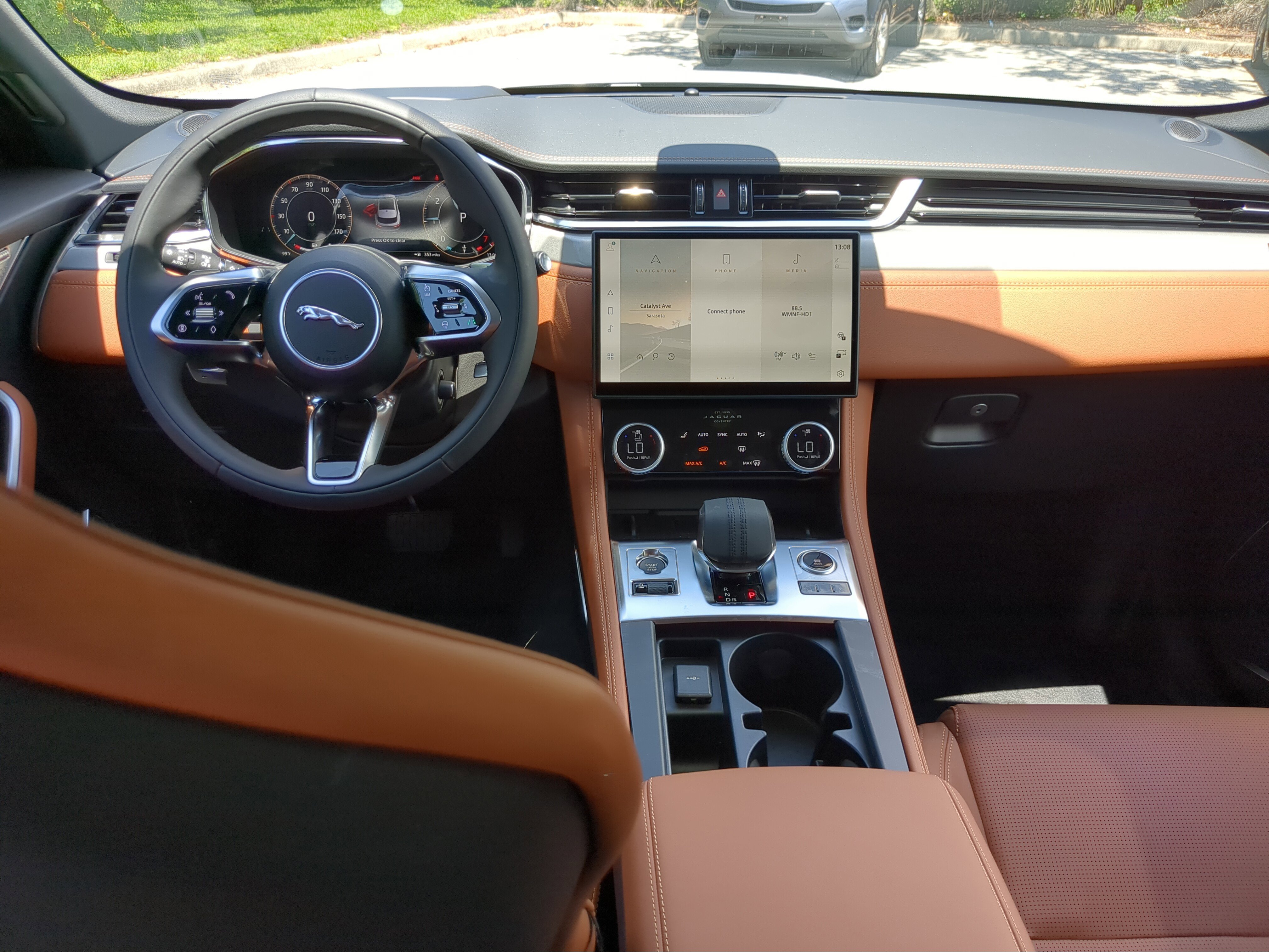 New 2026 Jaguar F-PACE R-Dynamic S AWD/4WD image 13