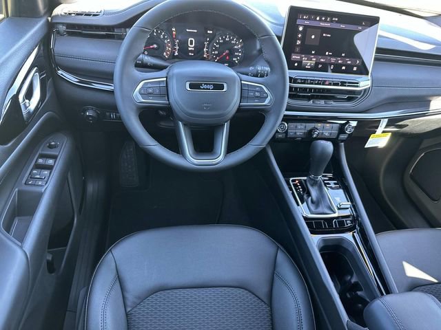 New 2026 Jeep Compass Latitude image 23
