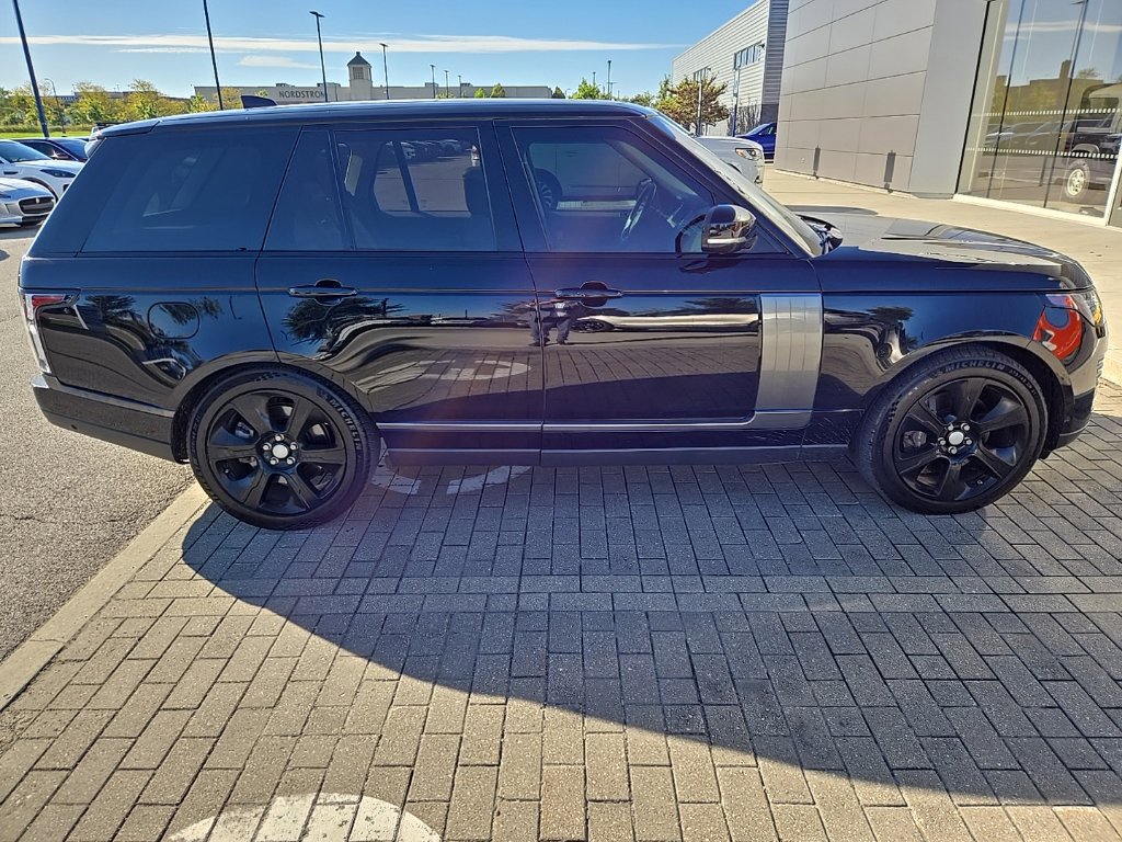 Used 2019 Land Rover Range Rover Supercharged AWD/4WD image 4