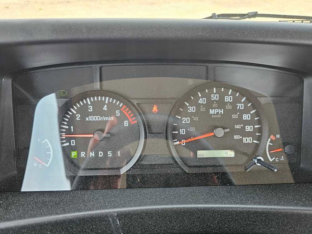 New 2025 Chevrolet Low Cab Forward image 15