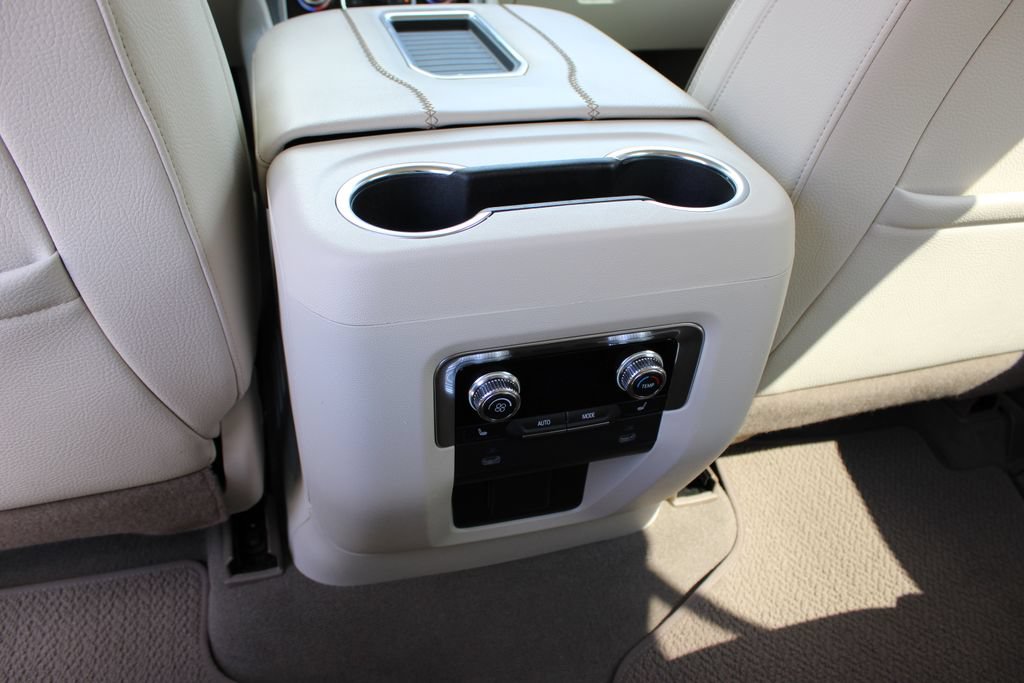 Certified 2022 GMC Yukon Denali AWD/4WD image 47