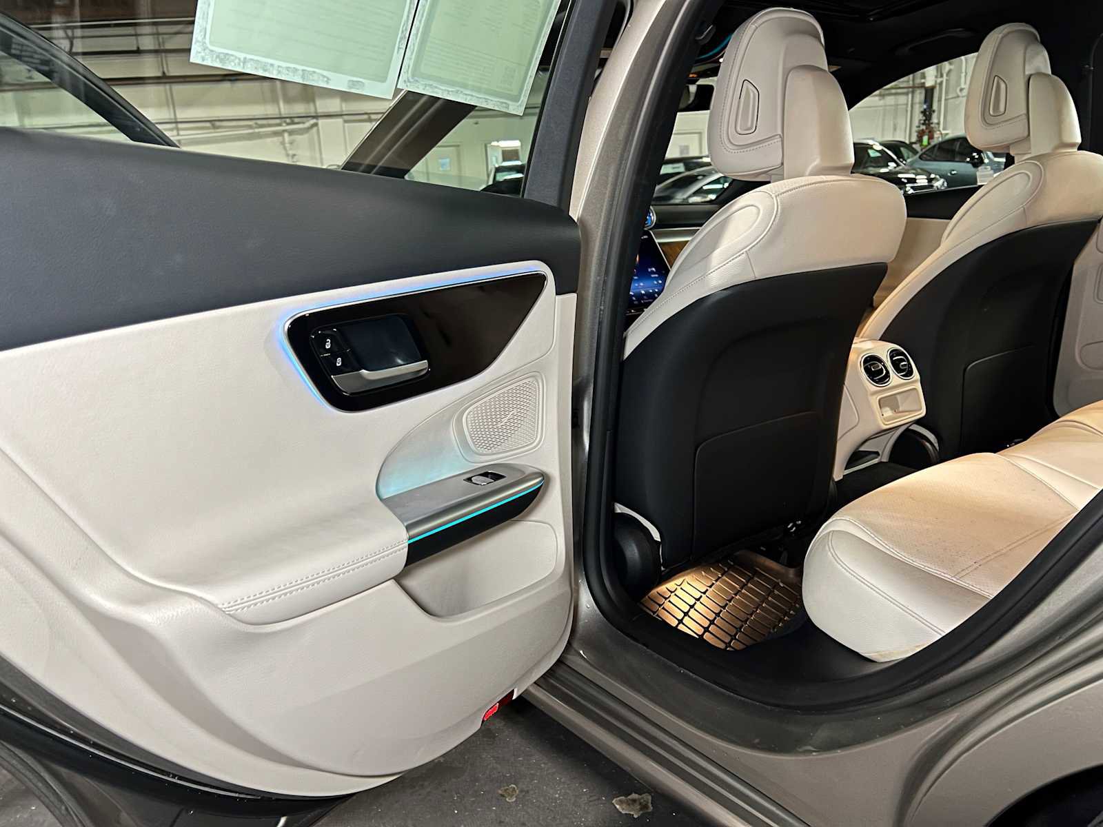 Used 2023 Mercedes-Benz C 300 4MATIC Sedan image 18