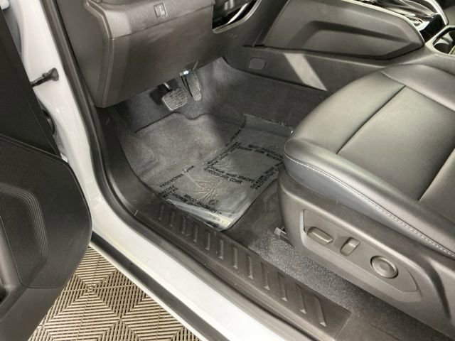 Used 2024 Chevrolet Colorado LT w/ LT Convenience Package III image 16