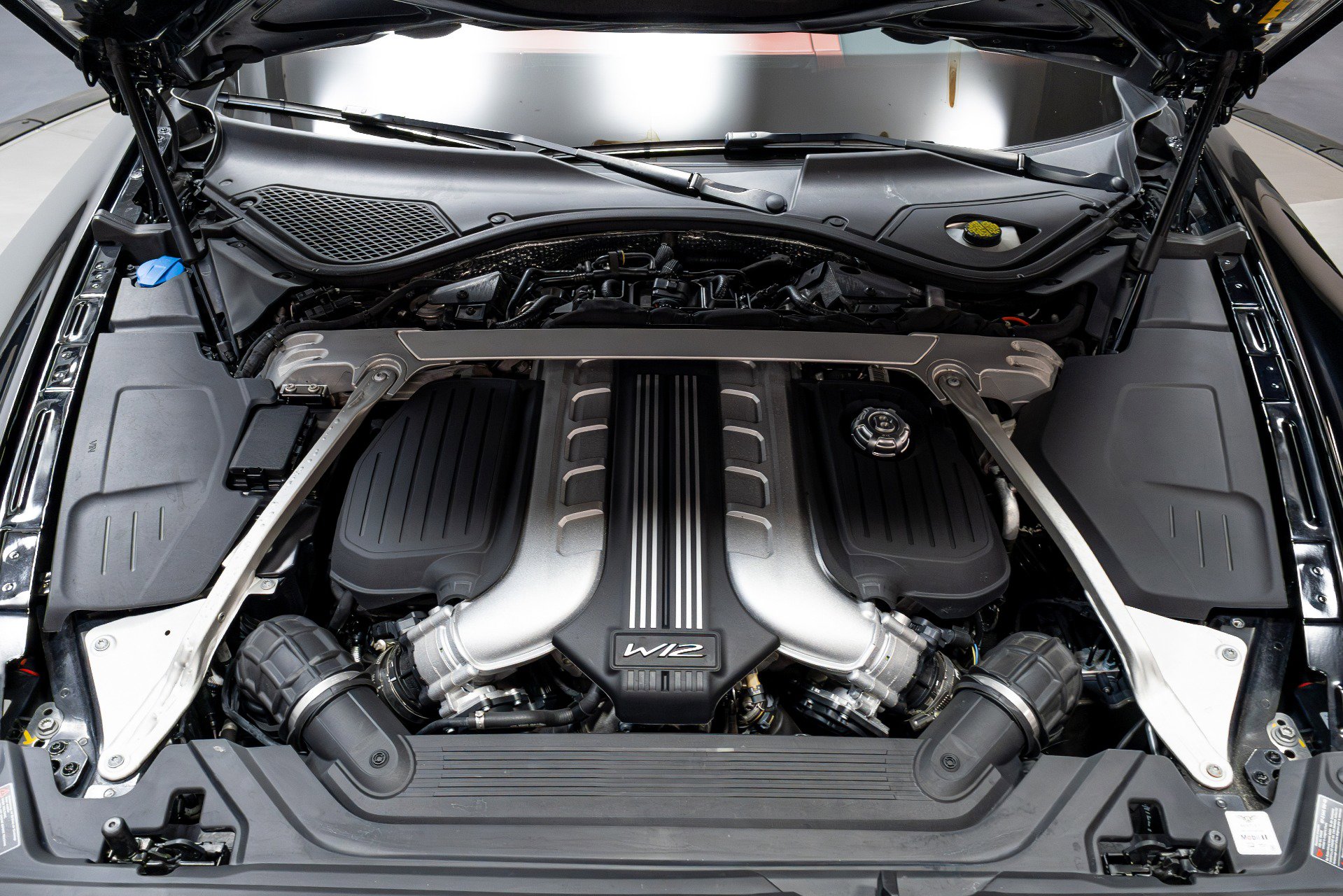Used 2020 Bentley Flying Spur W12 w/ First Edition Specification image 49