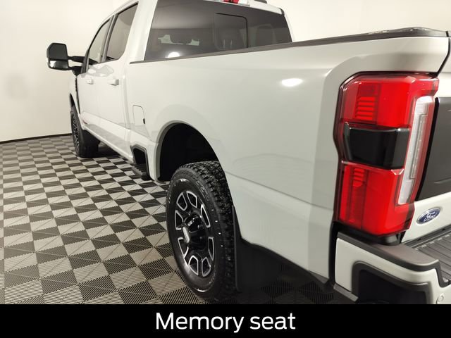 Certified 2025 Ford F350 Platinum AWD/4WD image 27