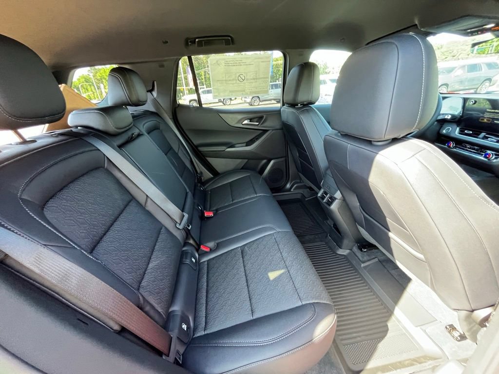 New 2026 Chevrolet Equinox LT w/ Convenience Package II FWD image 21