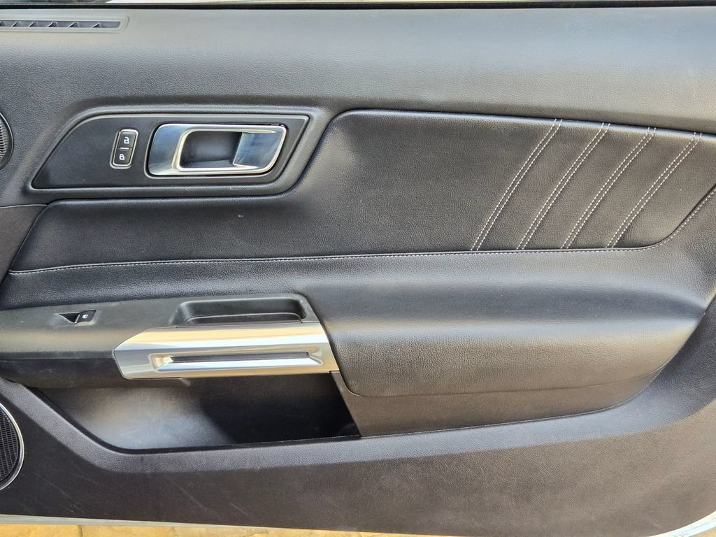 Used 2019 Ford Mustang GT Premium RWD image 24